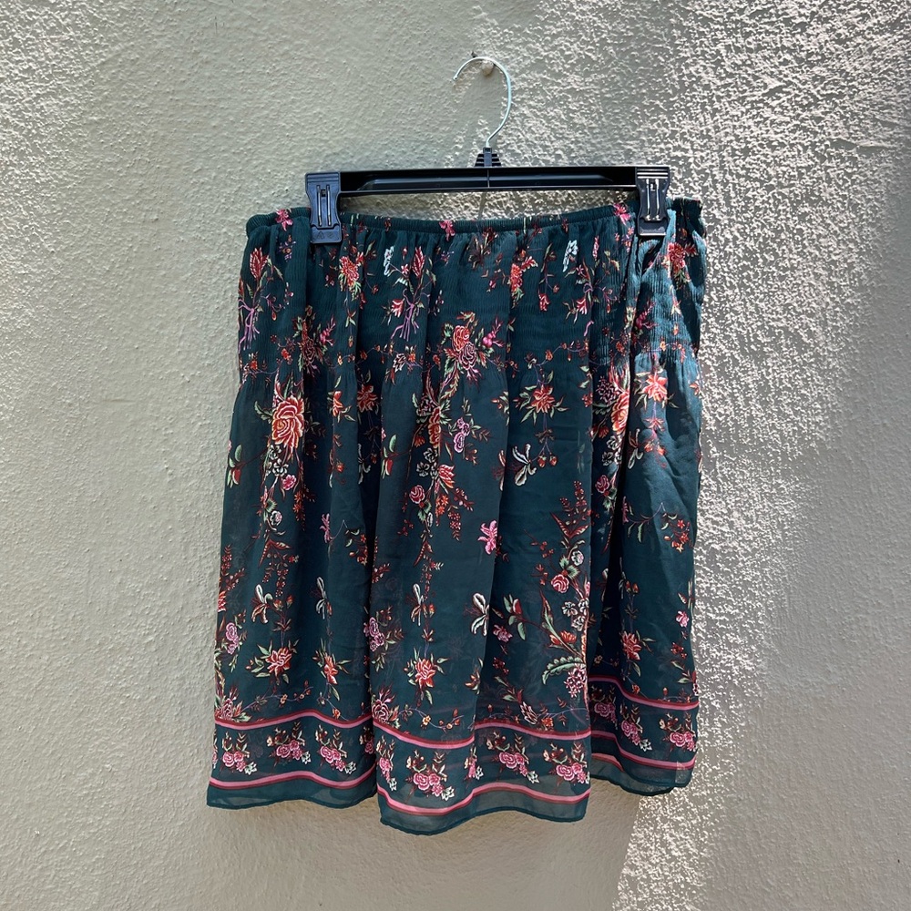 Max Studio green Smocked floral midi Skirt large